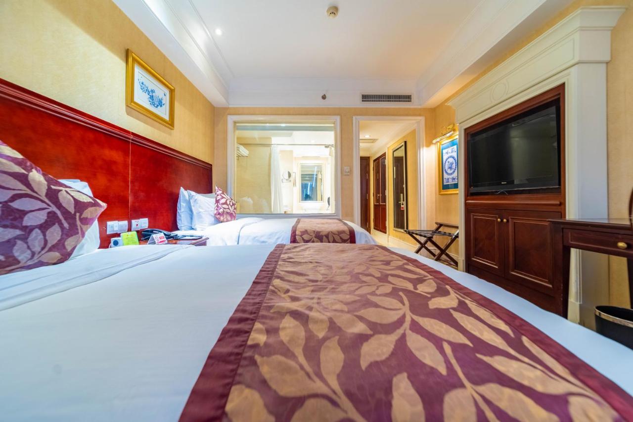 Ramada Yichang Hotel Exterior photo