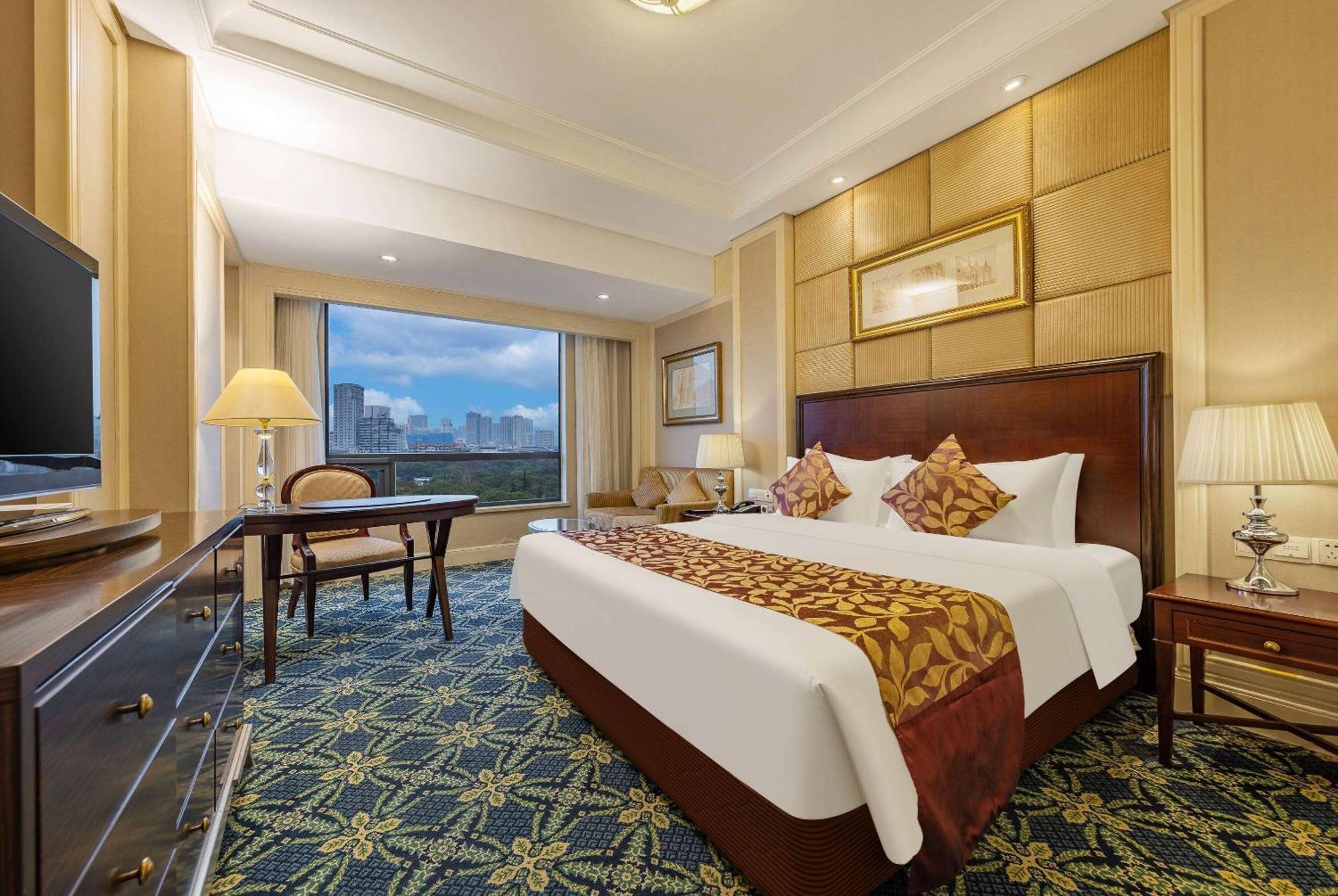 Ramada Yichang Hotel Exterior photo